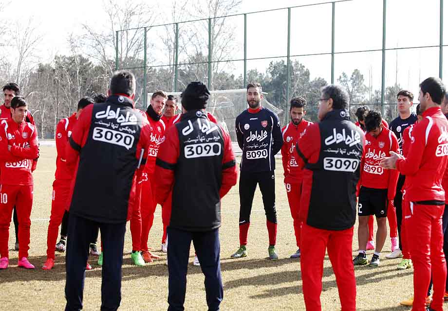 محرمی ناظر تمرین سهشنبه سرخپوشان در ورزشگاه آزادی محرمی ناظر تمرین سهشنبه سرخپوشان در ورزشگاه آزادی