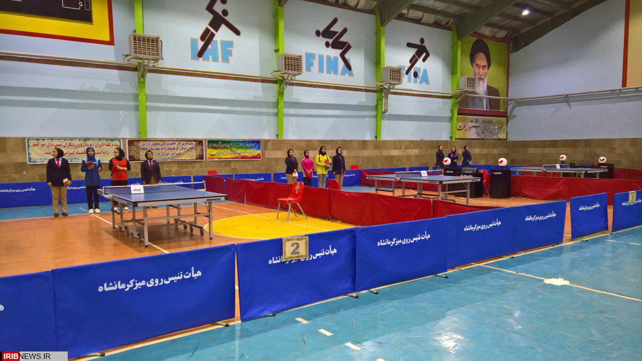 ادامه رقابتهای تنیس روی میز بانوان کشور در صحنه ادامه رقابتهای تنیس روی میز بانوان کشور در صحنه