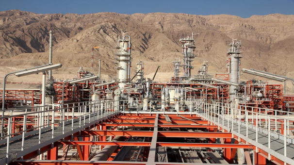 نخستین ردیف پالایشگاه فازهای 20 و 21 راه اندازی شد