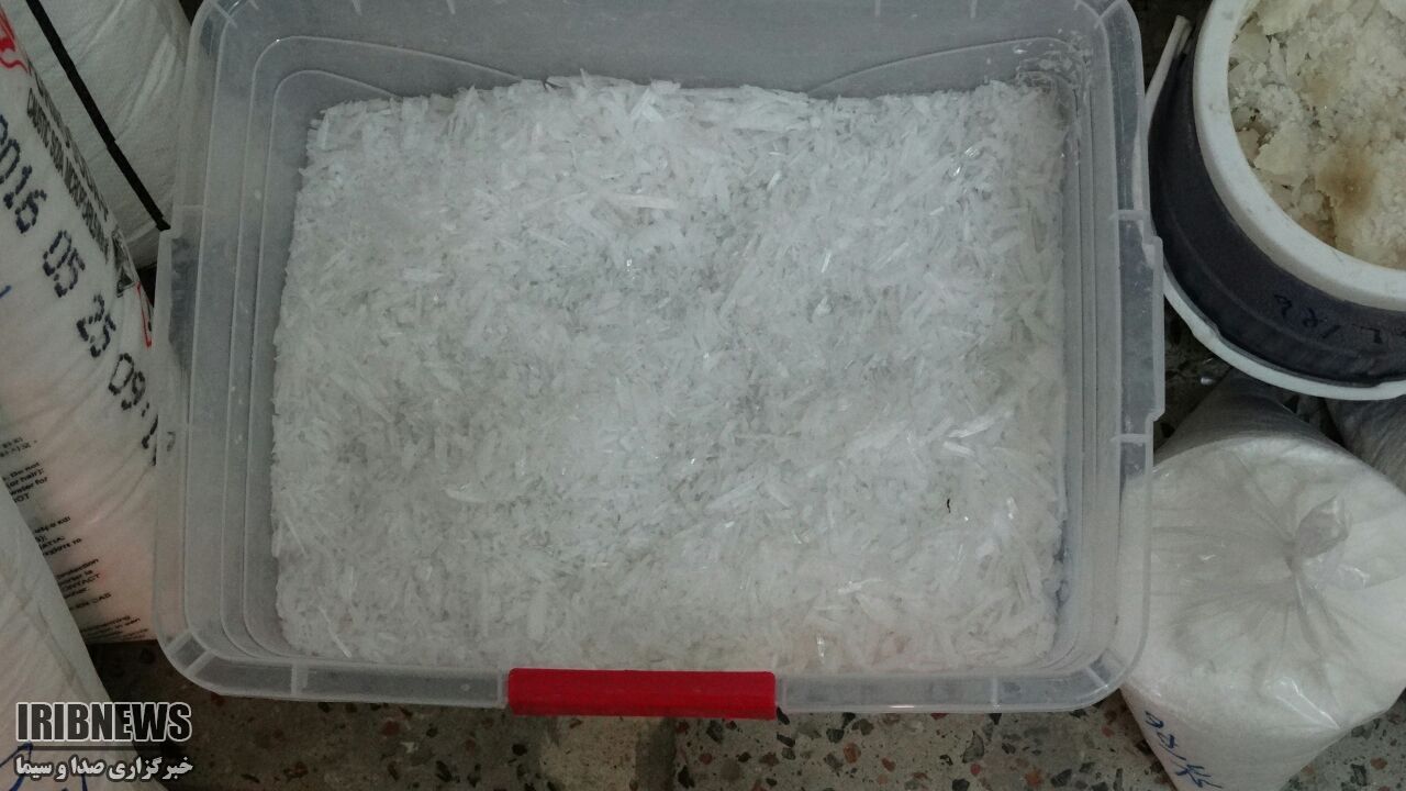 کشف 300 کیلوگرم پیش سازموادمخدر صنعتی در سردشت