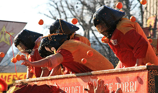 جشنواره پرتقال بازی «ایوریا»