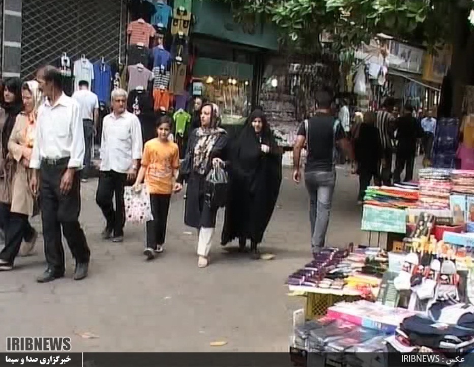 گزارش مکتوب...دستفروشان شهر باران، به دنبال چتر ساماندهی