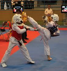 رقابت نونهالان تکواندوکار