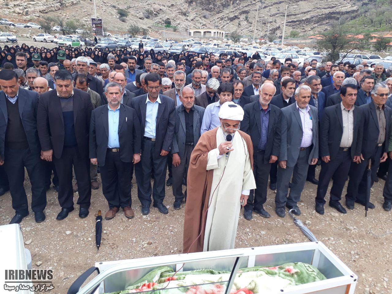 پیوستن روح مادر شهید مرادی نژاد به فرزند شهیدش