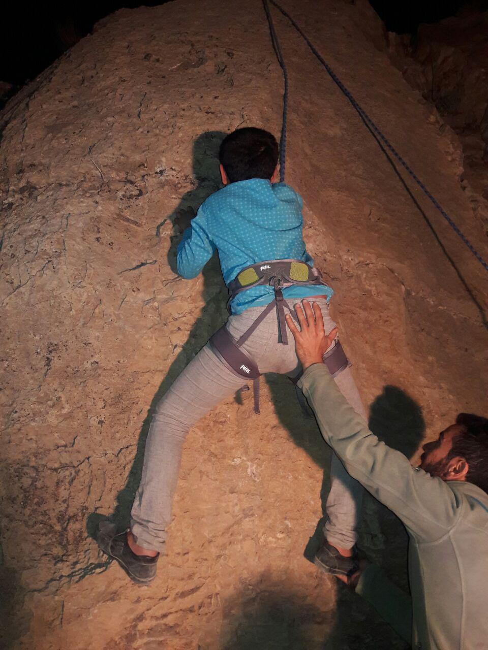 دوره های آموزشی مقدماتی سنگنوردی طبیعت در باباموسی