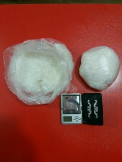 کشف 200 گرم شیشه درماکو