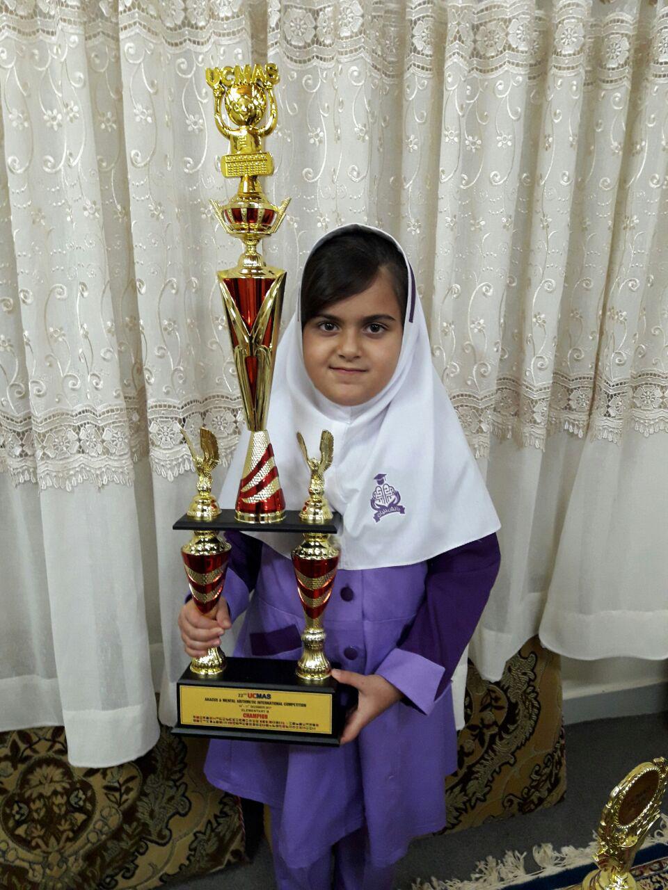 دانش آموز رودسري قهرمان جهانی یو سی مس