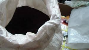 كشف دو محموله چاي و البسه قاچاق در نيشابور