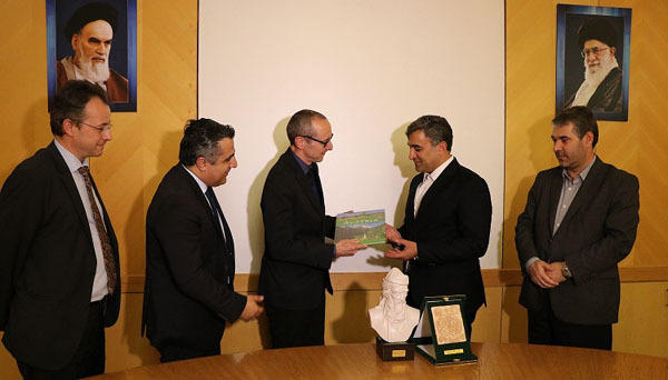 دیدار و مذاکره سفیر اتریش با معاونان استاندار اردبیل