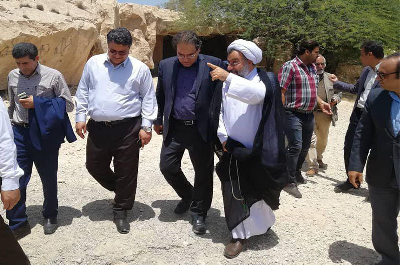 بررسی طرح جامع شهری خارگ با حضور معاون وزیر راه و شهرسازی