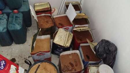 کشف دو تن شیره انگور تقلبی در قزوین کشف دو تن شیره انگور تقلبی در قزوین