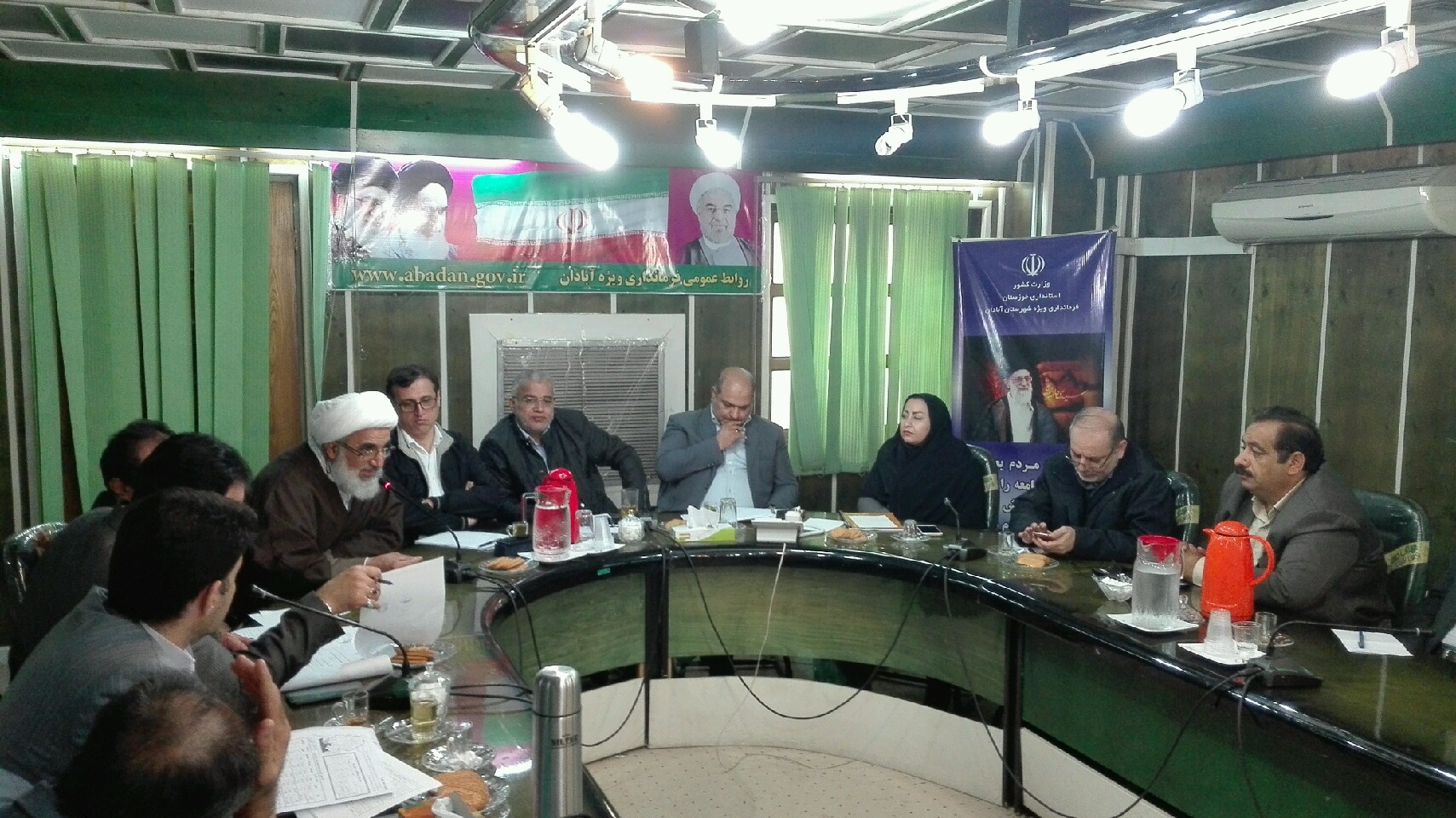 جلسه بررسی مشکلات شیلات و آبزی پروری با حضور معاون وزیر کار