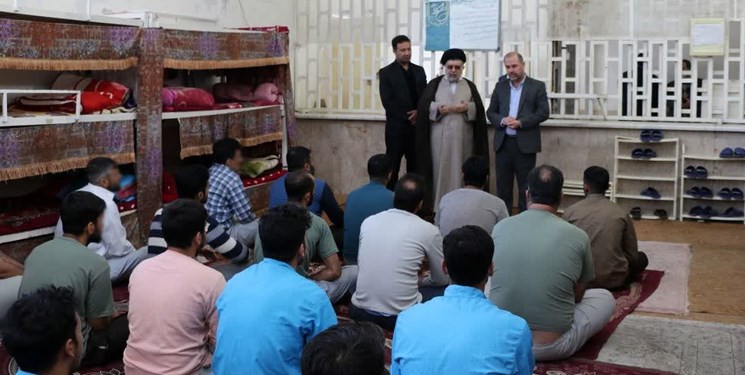 آزادی ۴۲ محکوم مالی غیر عمد در دهه فجر