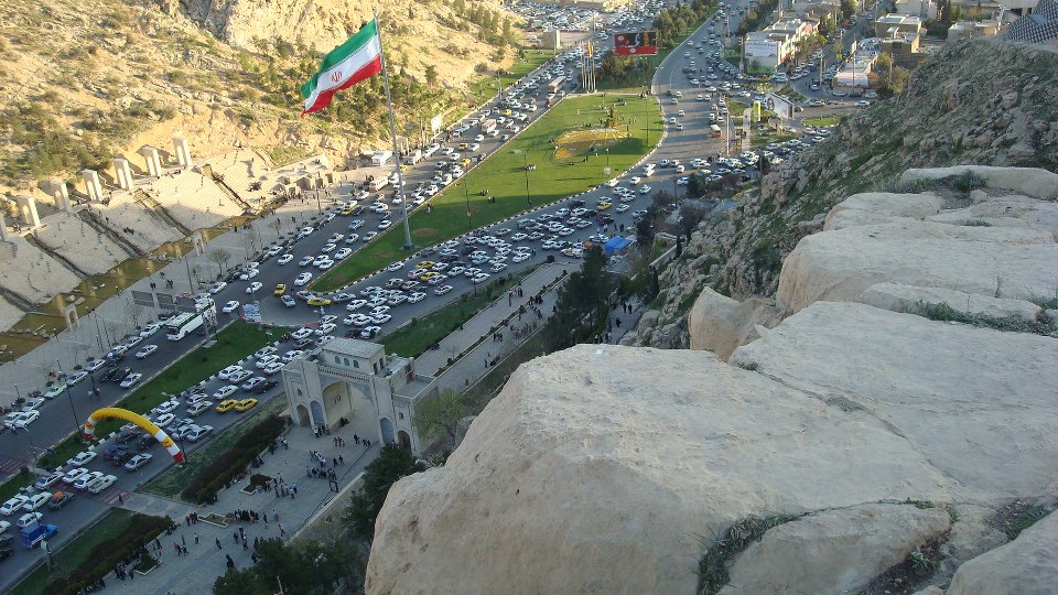 برگزاری همایش کوه پیمایی و پیاده روی همگانی