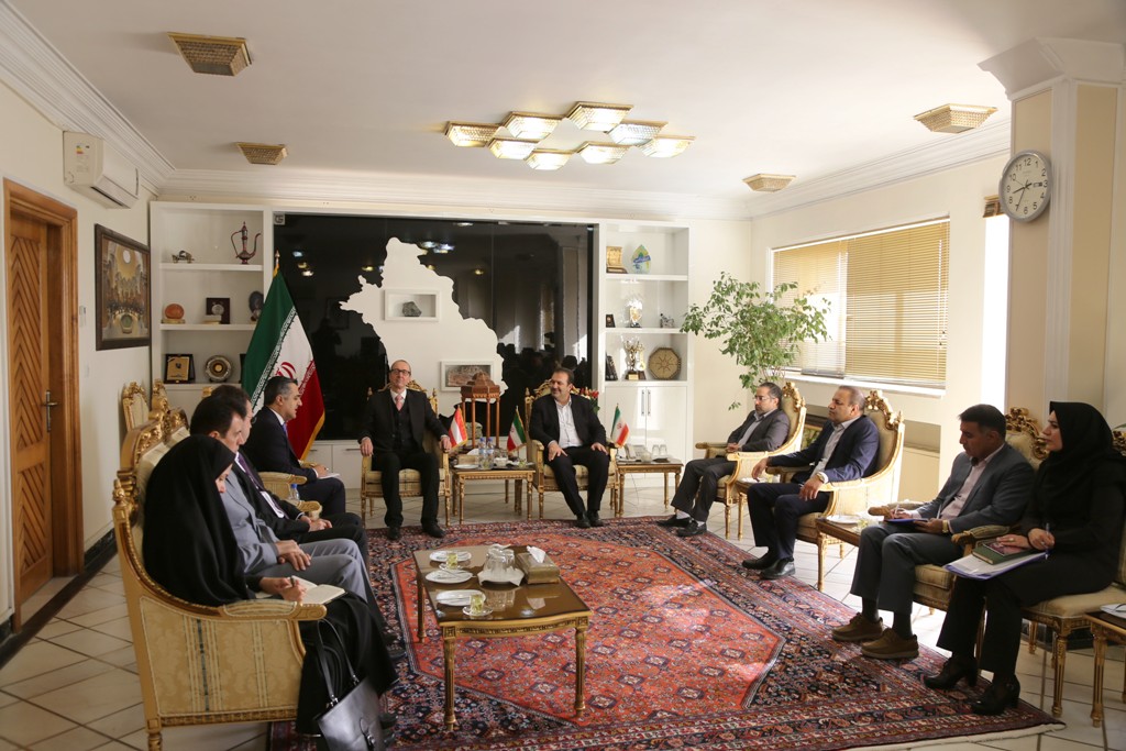 حمایت مدیریت ارشد استان از توسعه روابط فارس و اتریش