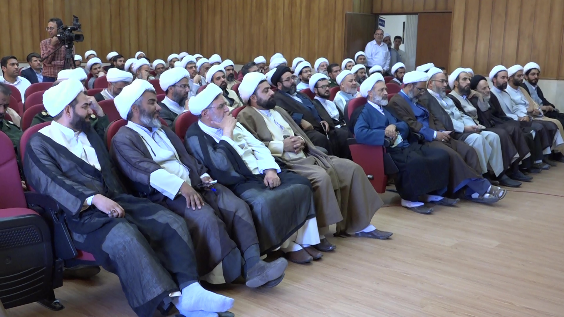 پیمودن راهی 40 ساله به پشتوانه رهنمودهای رهبر فرزانه انقلاب