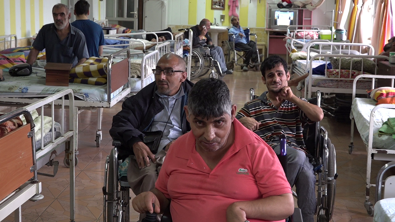 کمک میلیاردی نیکوکاران به آسایشگاه معلولان و سالمندان رشت