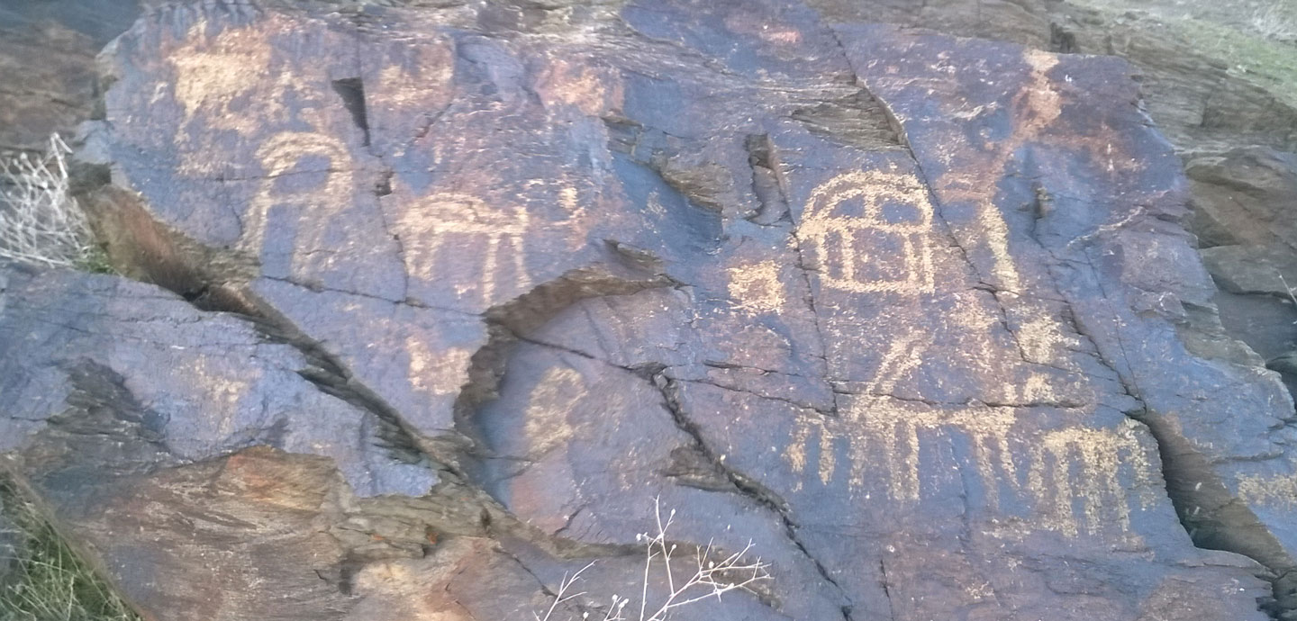 شناسایی 10 هزار سنگ نگاره در دشت های مشگین شهر شناسایی 10 هزار سنگ نگاره در دشت های مشگین شهر