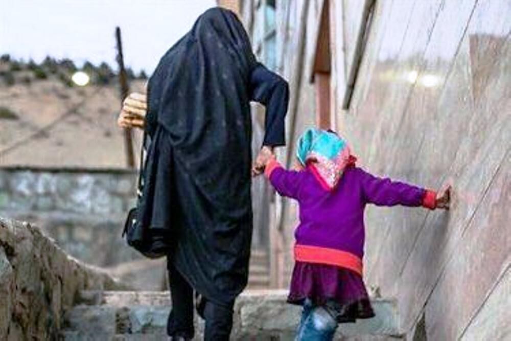 بیش از ۴۰۰ خانواده زندانی تحت پوشش کمیته امداد استان