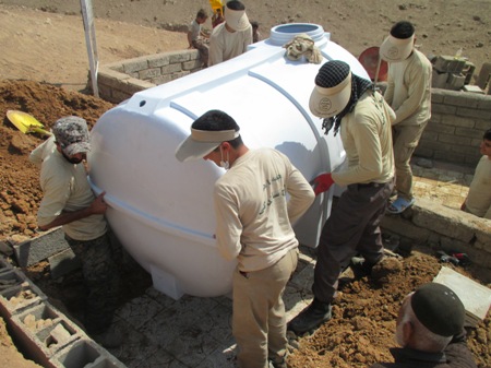 تلاش گروههای جهادی برای آبرسانی به مناطق کم آب خوزستان تلاش گروههای جهادی برای آبرسانی به مناطق کم آب خوزستان