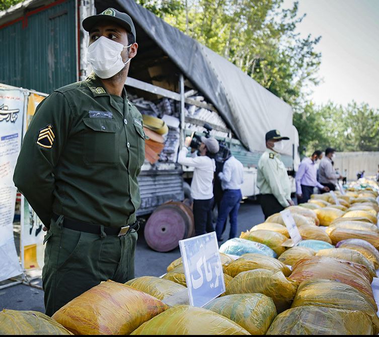 کشف محموله ۶۶۸ کیلویی مواد افیونی در یزد