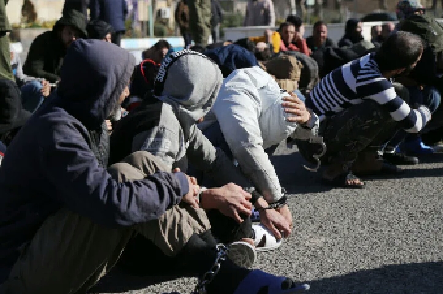 دستگیری خرده فروشان مواد مخدر در تایباد دستگیری خرده فروشان مواد مخدر در تایباد