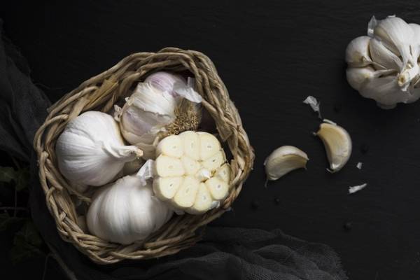 تنظیم هورمون‌های بدن با خوراکی‌ها