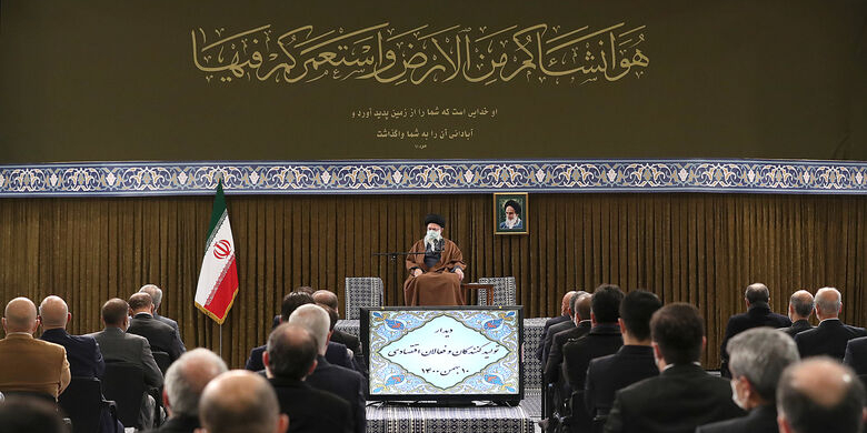 جهاد کارآفرینان وکارگران؛ موجب اعتراف آمریکا به شکست جنگ اقتصادی