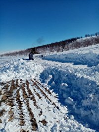بازگشایی راه های دسترسی روستایی توسط معدنکاران بوکان