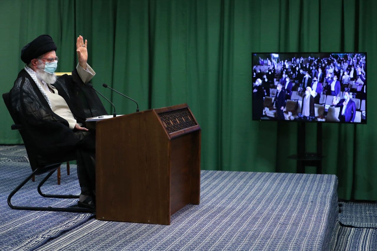 ارتباط تصویری نمایندگان تشکل‌های دانشجویی با رهبر انقلاب