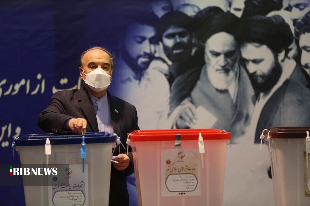 حضور مقامات لشکری و کشوری در انتخابات ۱۴۰۰