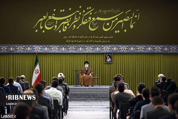 دیدار جمعی از دانشجویان با رهبر انقلاب