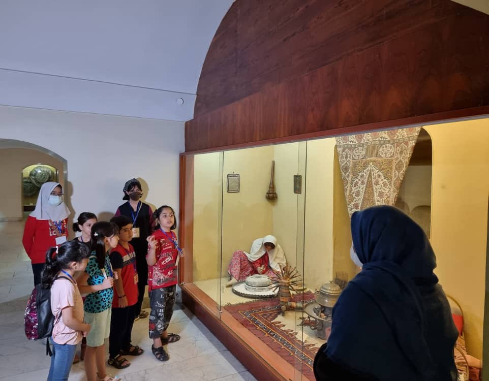 برگزاری کارگاه صنایع‌دستی برای کودکان در کاخ گلستان