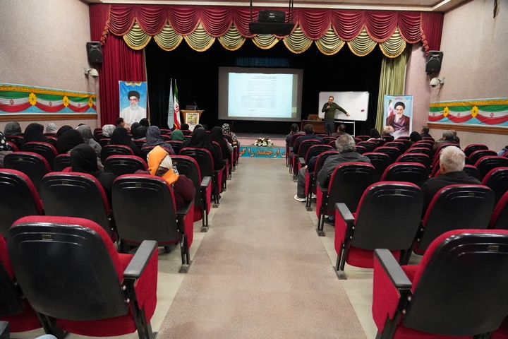 آشنایی هنرمندان صنایعدستی آذربایجان غربی با قوانین و مقررات گمرکی آشنایی هنرمندان صنایعدستی آذربایجان غربی با قوانین و مقررات گمرکی