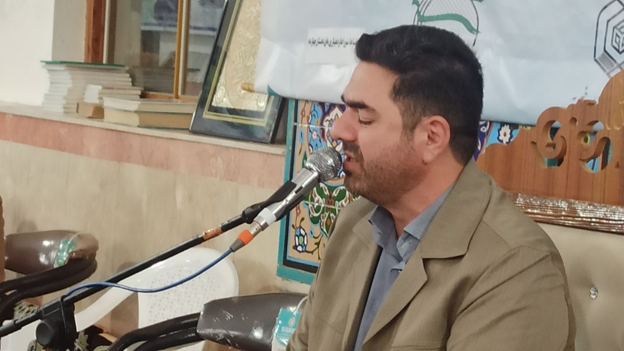 برپایی محفل معنوی انس با قرآن در آستانه اشرفیه