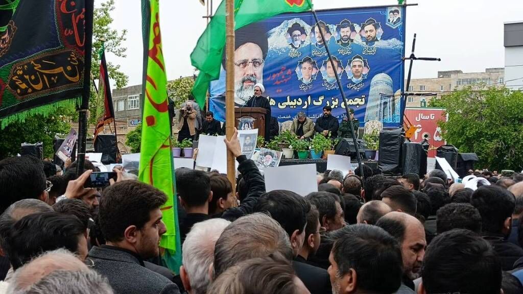 آیت الله رئیسی تصویری امیدبخش در جایگاه ریاست جمهوری ارائه کرد آیت الله رئیسی تصویری امیدبخش در جایگاه ریاست جمهوری ارائه کرد