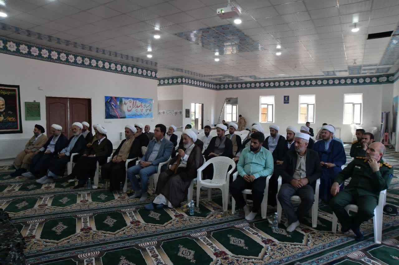 همایش روحانیان شیعه و سنی در شهرستان شوط همایش روحانیان شیعه و سنی در شهرستان شوط