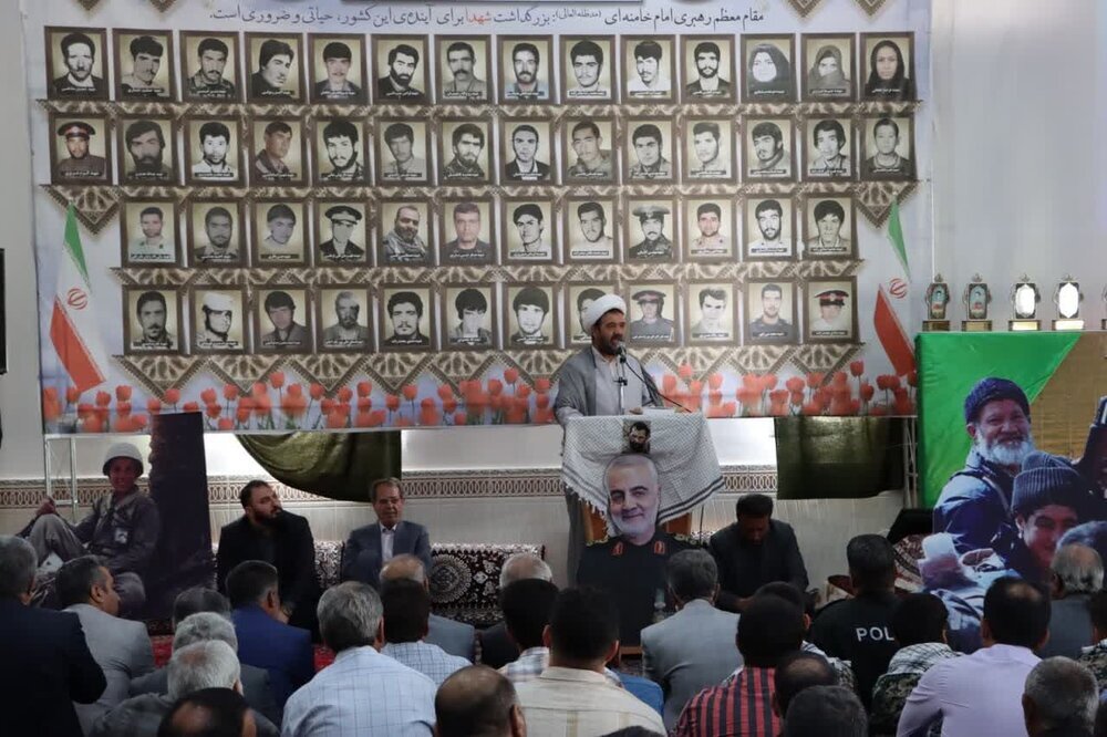 یادواره ۱۶۱ شهیدشهرستان باروق یادواره ۱۶۱ شهیدشهرستان باروق