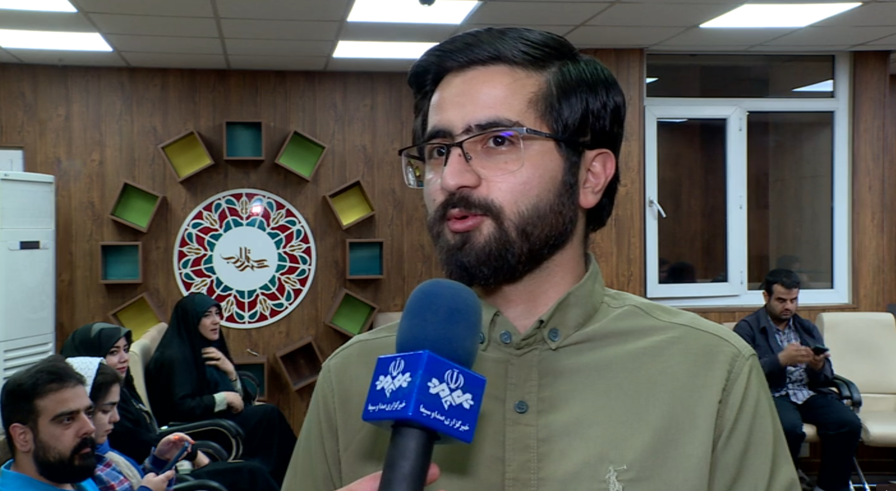 جمعه نصر در آینه گفتار شاعران