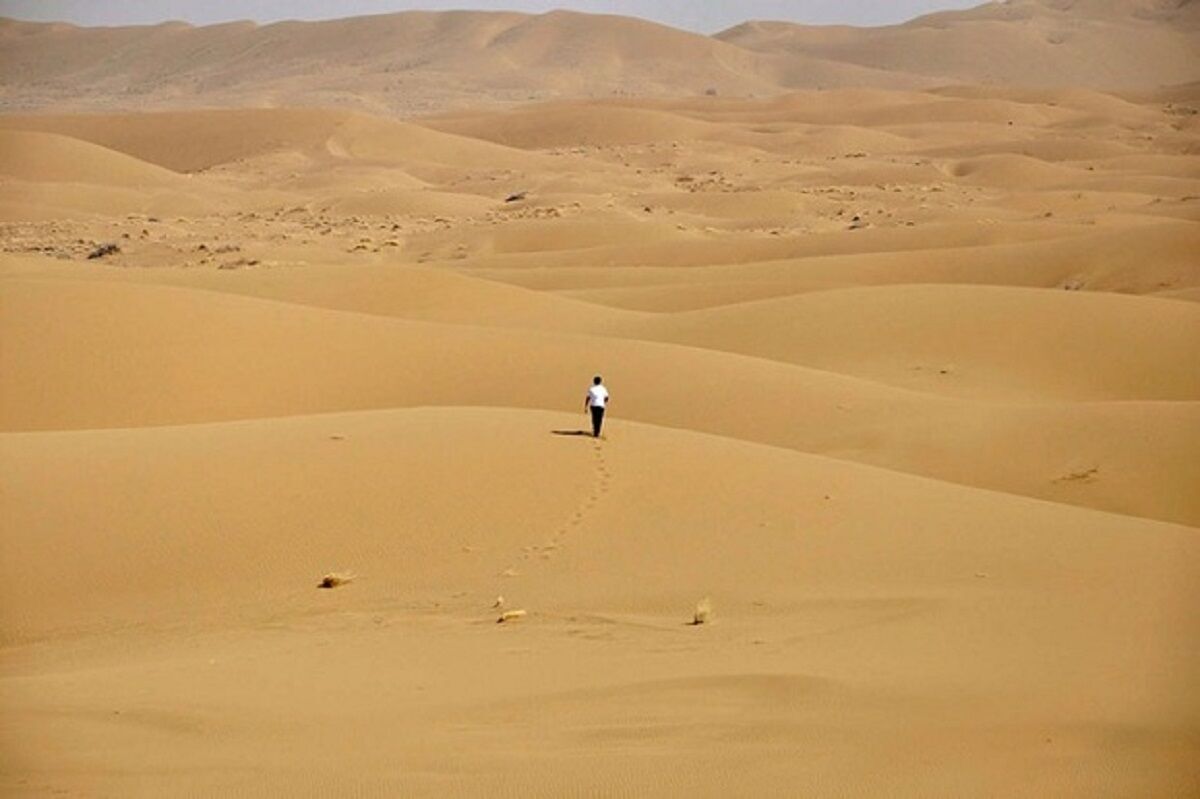 ۱۵ گردشگر در کویر طبس مفقود شدند