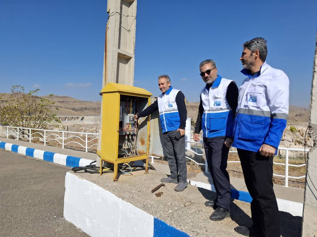 مانور کنترل مولدهای برق اضطراری در سد «سبلان» مانور کنترل مولدهای برق اضطراری در سد «سبلان»