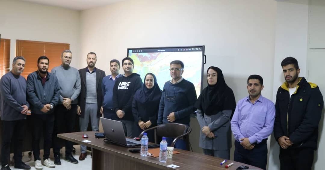 آموزش هدفمند نقشه‌های زمین‌شناسی برای فعالان معدنی ایمیدرو