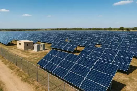 امضای تفاهمنامه احداث ۶ نیروگاه ۳ مگاواتی در زنجان امضای تفاهمنامه احداث ۶ نیروگاه ۳ مگاواتی در زنجان