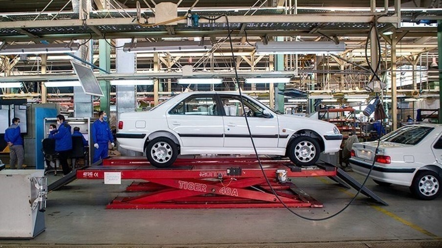 واکنش وزارت صمت به توقف عرضه خودرو توسط ایران خودرو