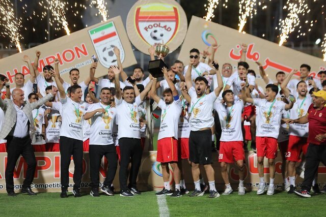 یعقوب سلحشور سرمربی تیم امیدهای فولاد خوزستان باقی ماند