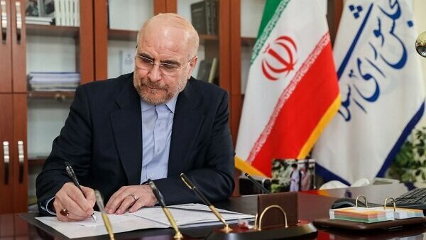 آمادگی مجلس برای تصویب لوایح دولت در حمایت از اصحاب رسانه