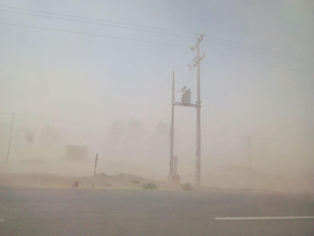 گاهی وزش باد نسبتا شدید و گرد و خاک در خراسان جنوبی