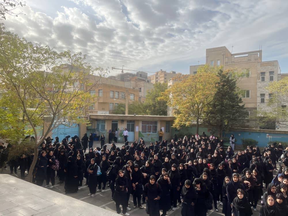 تحصیل ۳۵۰۰ هنرجو در رشته‌های فرش دستباف