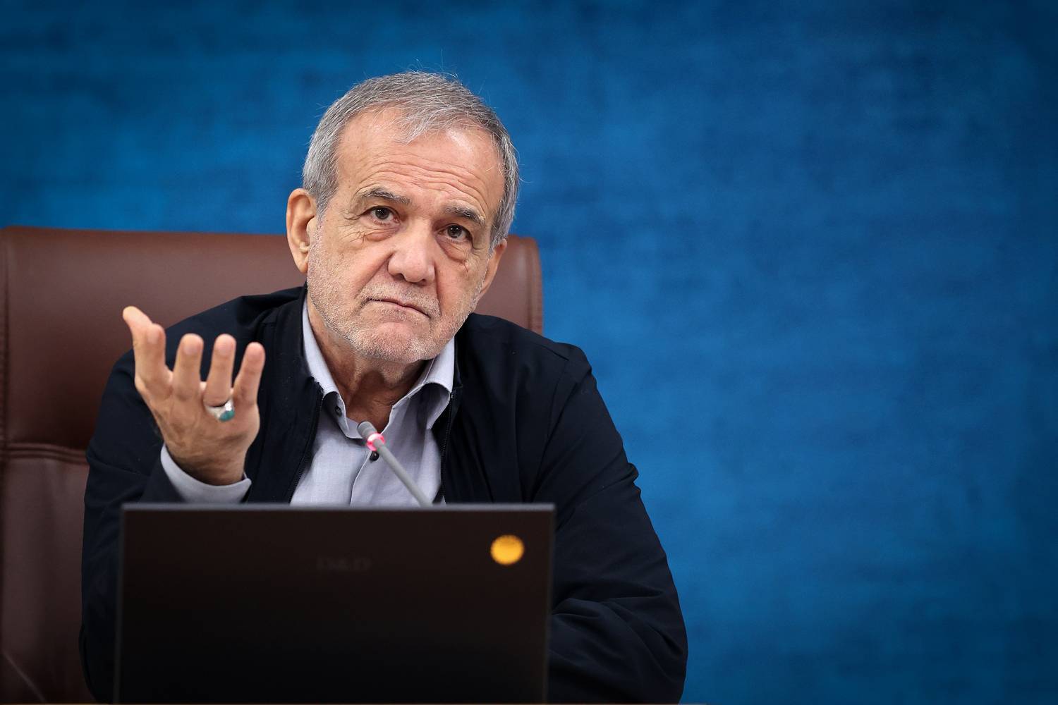 چشمی را که به ایران طمع کند، کور خواهیم کرد