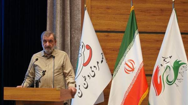 رضایی: دشمنان، ایران خلع‌سلاح‌شده را می‌خواهند